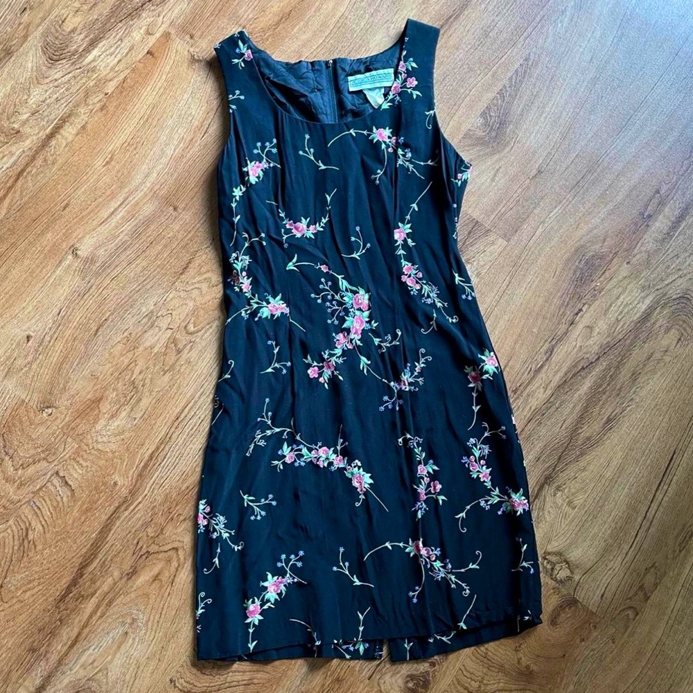 Vintage 90’s Whimisgoth Cottage/Fairycore Jessica Howard Floral Mini Dress.